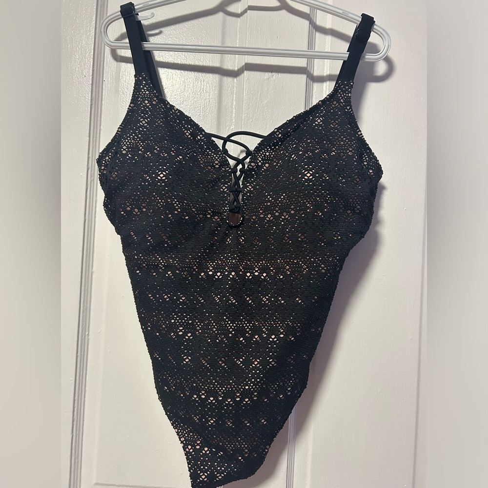 One piece bathing suit